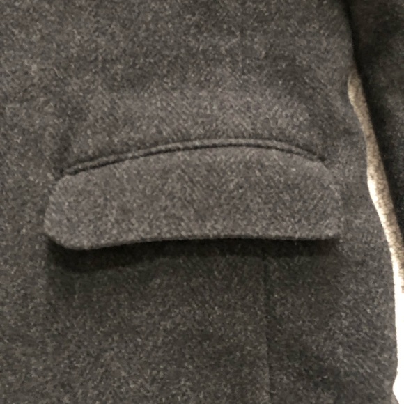 Polo Ralph Lauren Herringbone Black Overcoat - NWT Size 42S. - Picture 6 of 12